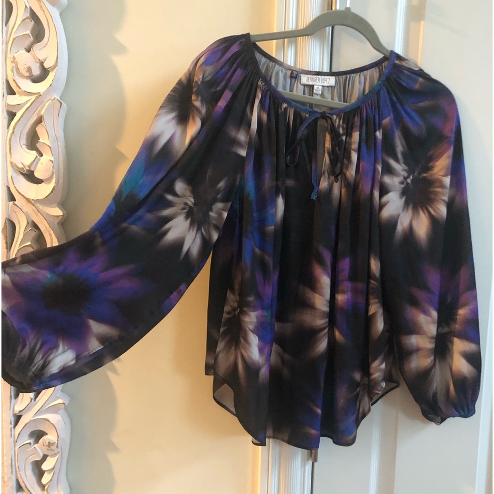 Jennifer Lopez blouse EUC